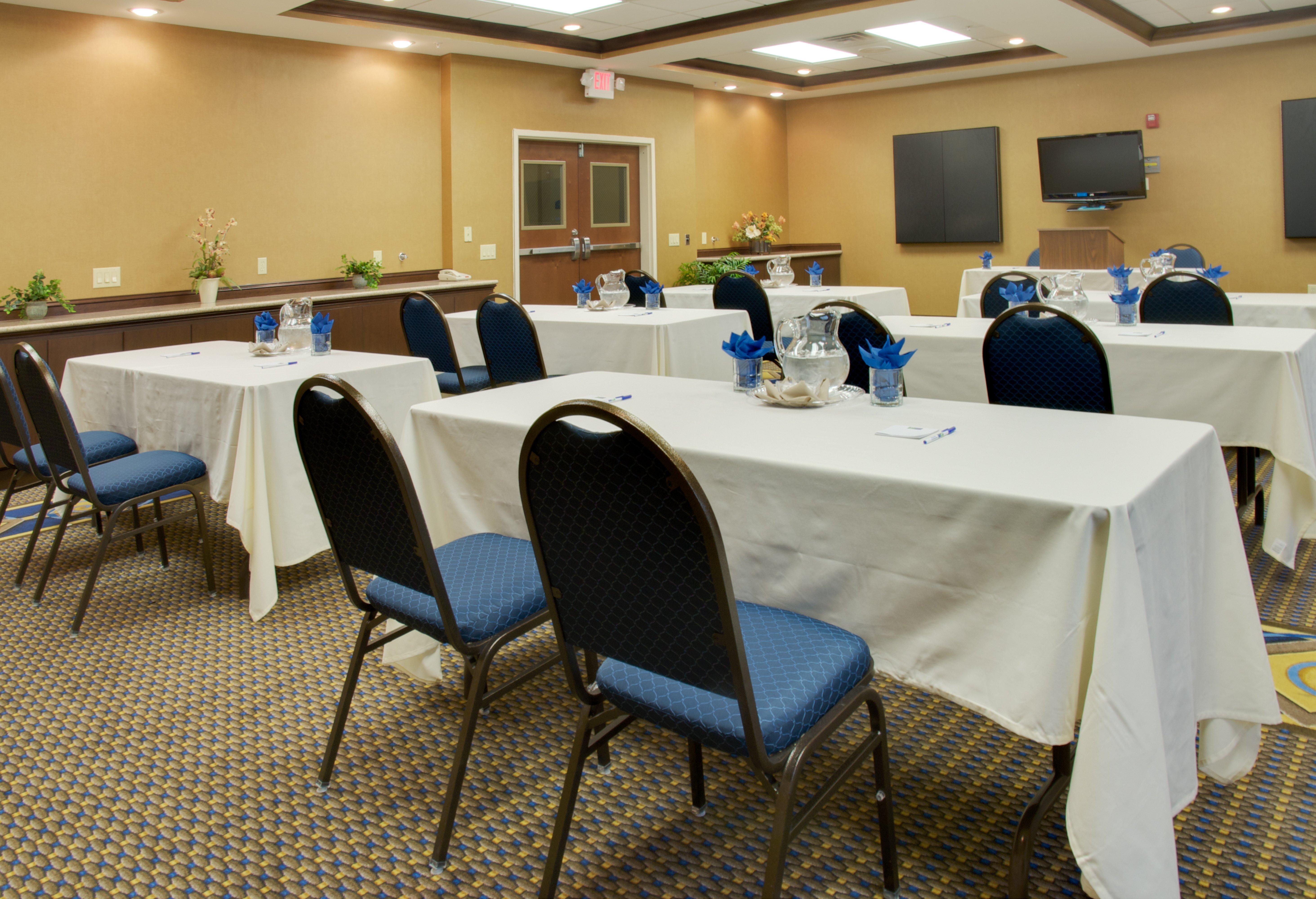 Holiday Inn Express Hotel & Suites Houston Energy Corridor - West Oaks By Ihg Экстерьер фото